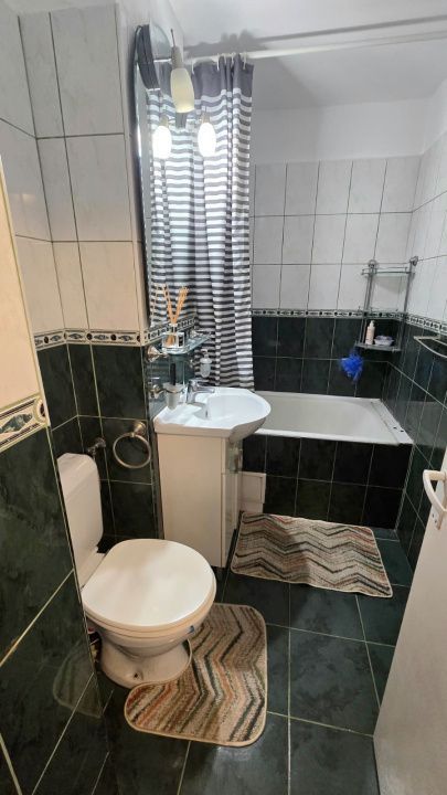 De închiriat apartament 3 camere Micro 16 Parter - Poză 7