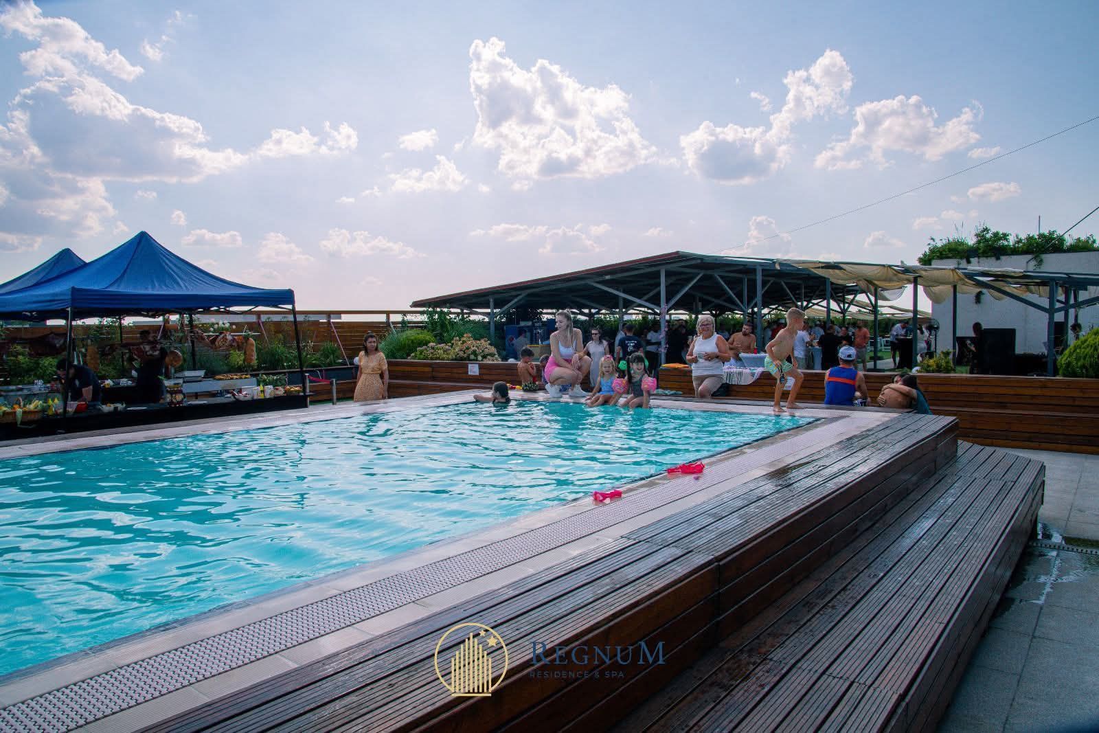 AP. 2 CAMERE - REGNUM RESIDENCE, PARCARE INCLUSA, PISCINA,ACCES PRIVAT - Poză 7