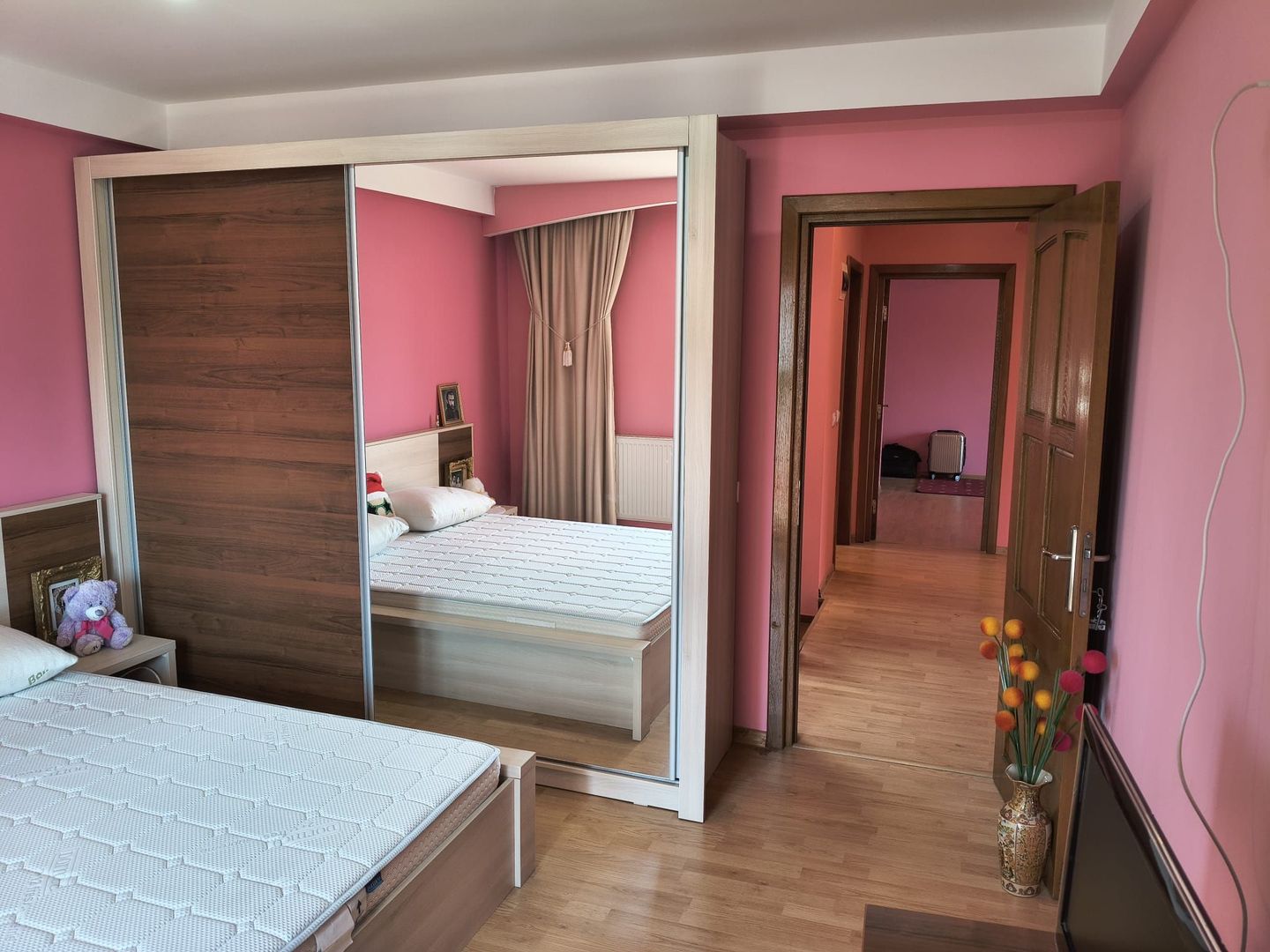 vila ind. 4cam(p+1+pod locuibil)3bai,mob-util/7min metrou DLeonida - Poză 16
