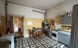 Apartament la casa 130 mp utili terasa 42 mp si pivnit zona Sub Arini - Poză 6