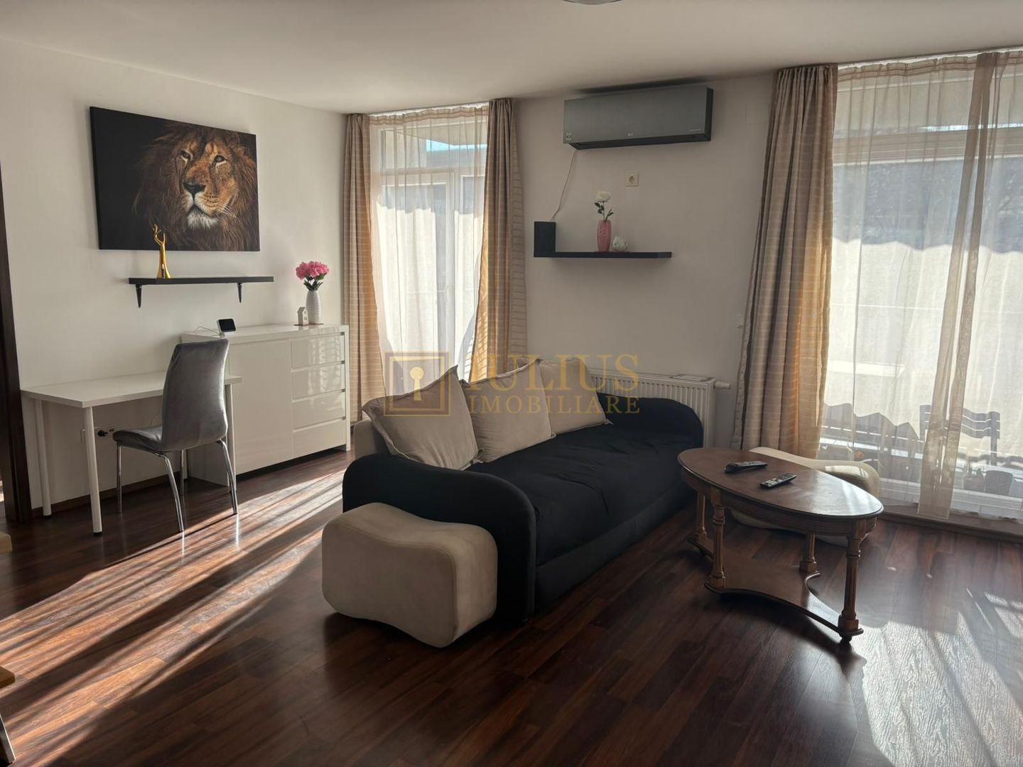 Uranus Plaz- Soarelui, centrala proprie, loc parcare privat. - Poză 2