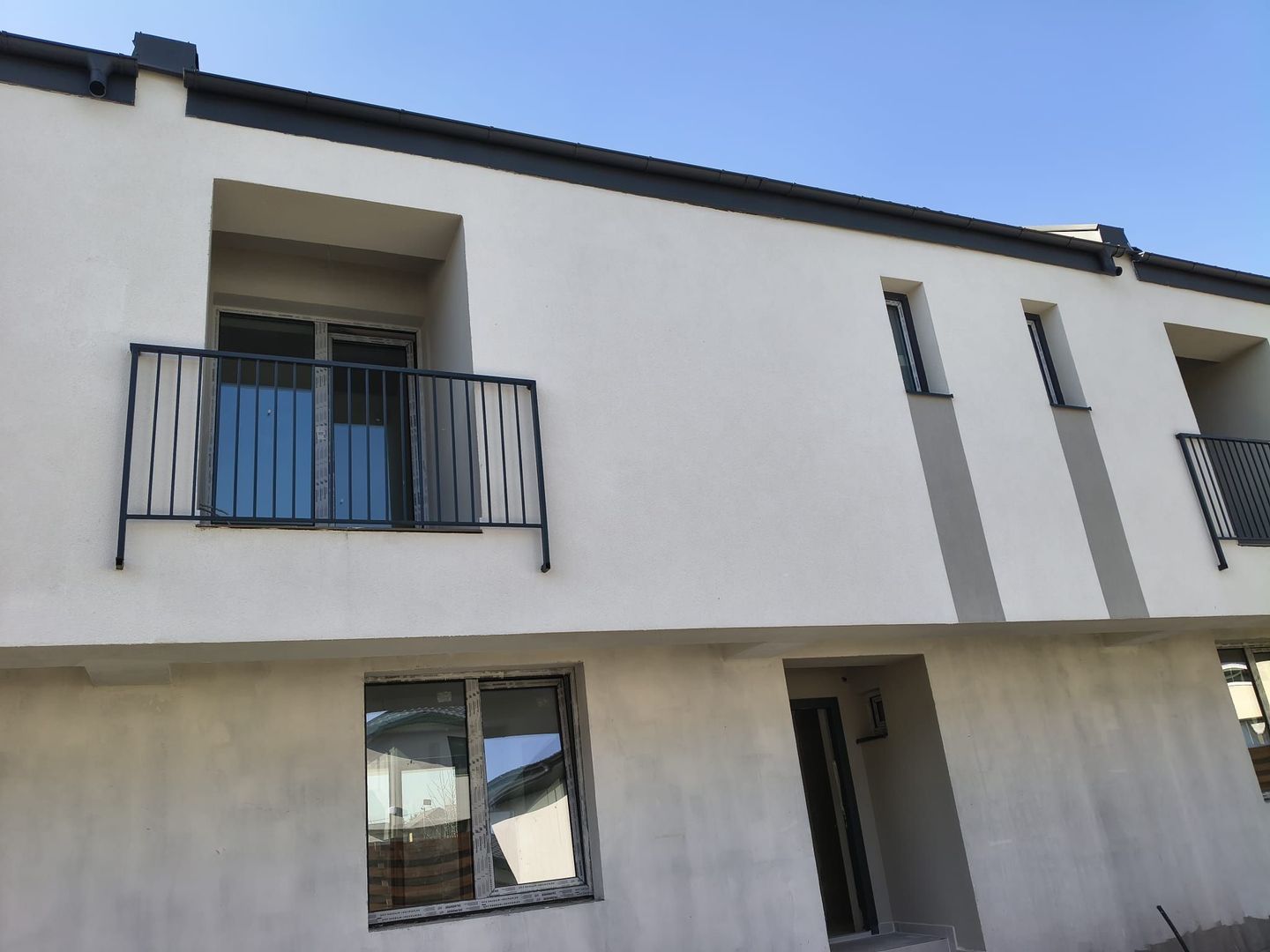 vila insir. 4cam,3bai + 1-2-3 parcari/centru Popesti Leordeni - Poză 5