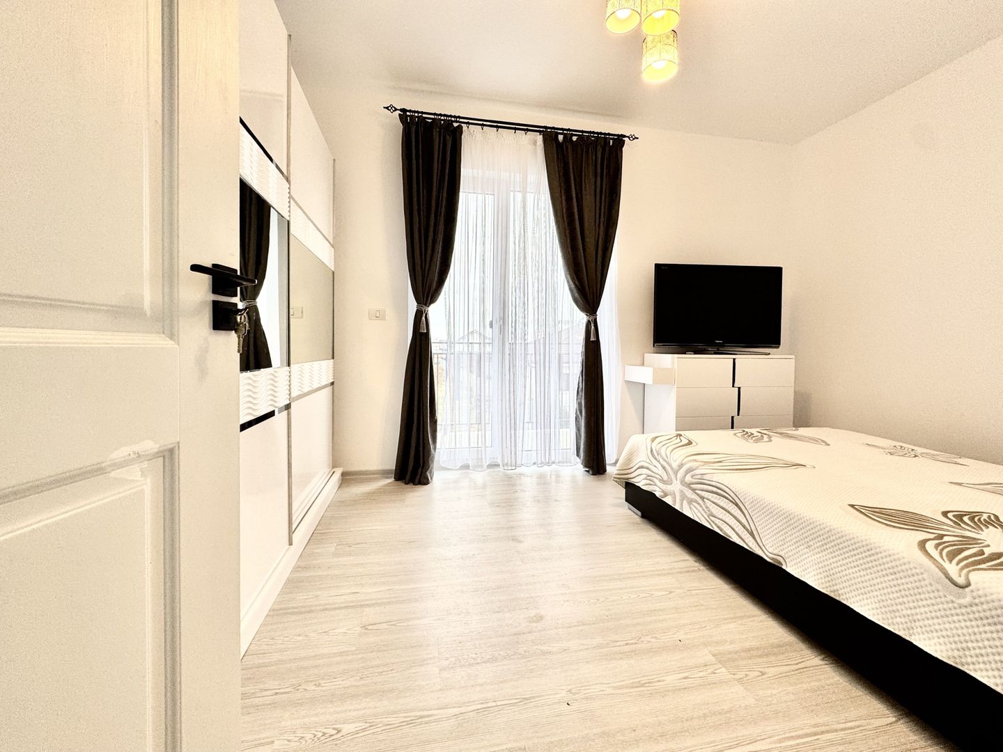 Luminos și modern: Apartament cu 3 camere în Braytim - Poză 21