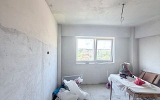 APARTAMENT SPATIOS CU VEDERE PE 2 PARTI - Poză 6