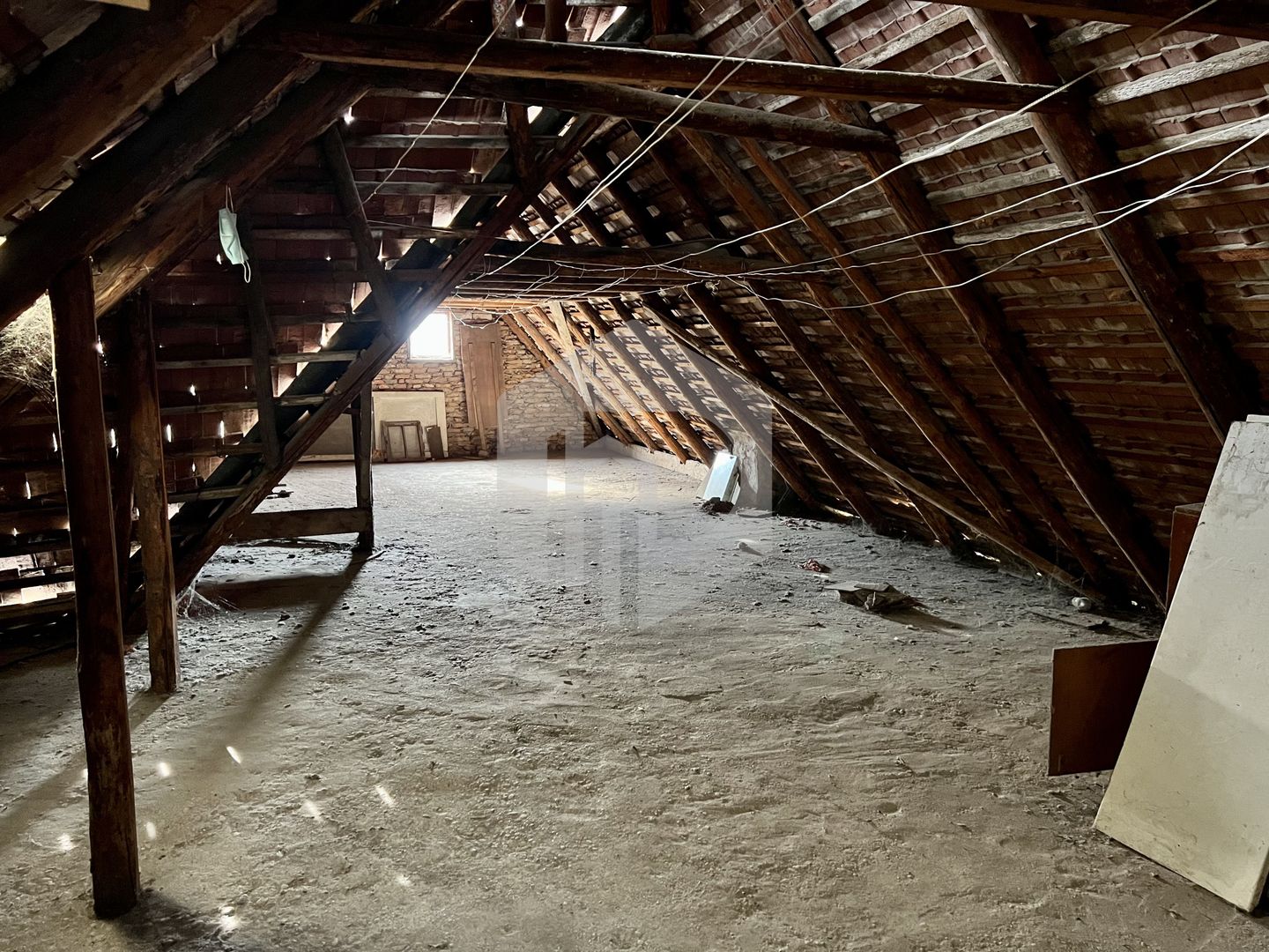 Casa individuala+ curte. Zona Lazaret/Balanta/ 3 Apartamente - Poză 18