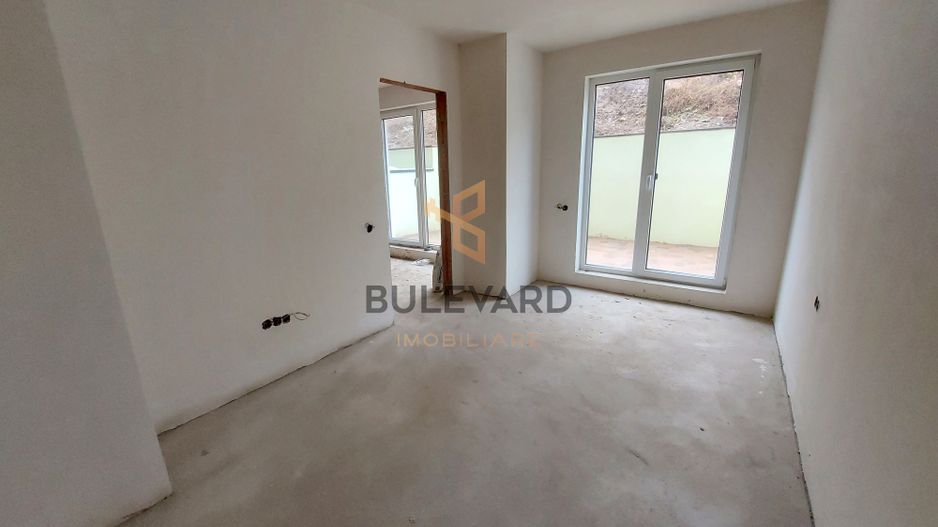 Apartament cu 2 camere+tersa de 20 mp, zona Vivo!! - Poză 8