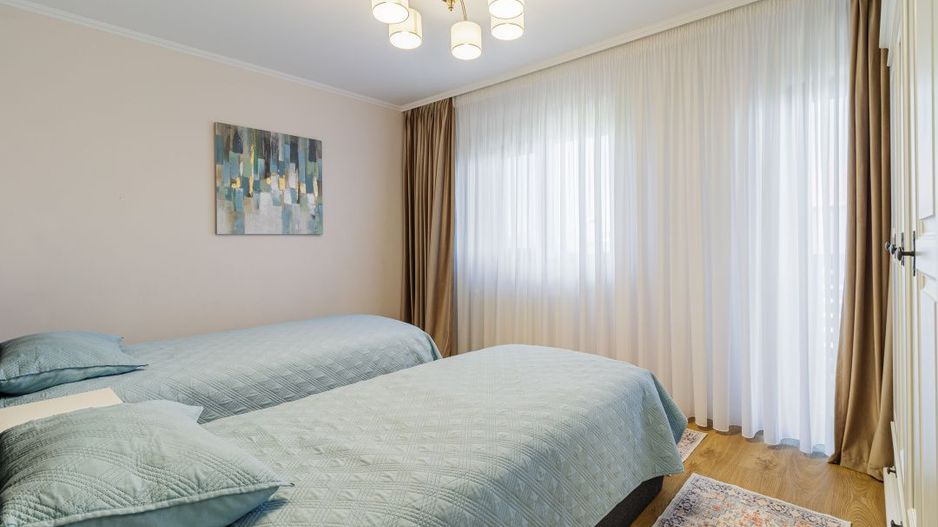 Casa cu suflet si gradina spectaculoasa - Poză 12
