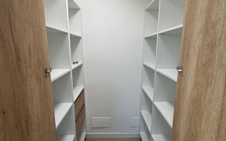 Apartament cu 4 camere, 100 mp, parcare,  gradina,  zona L. Merlin - Poză 17