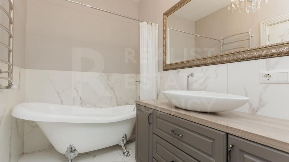 Chirie, casă, 4 camere, strada Melestiu, Centru - Poză 13