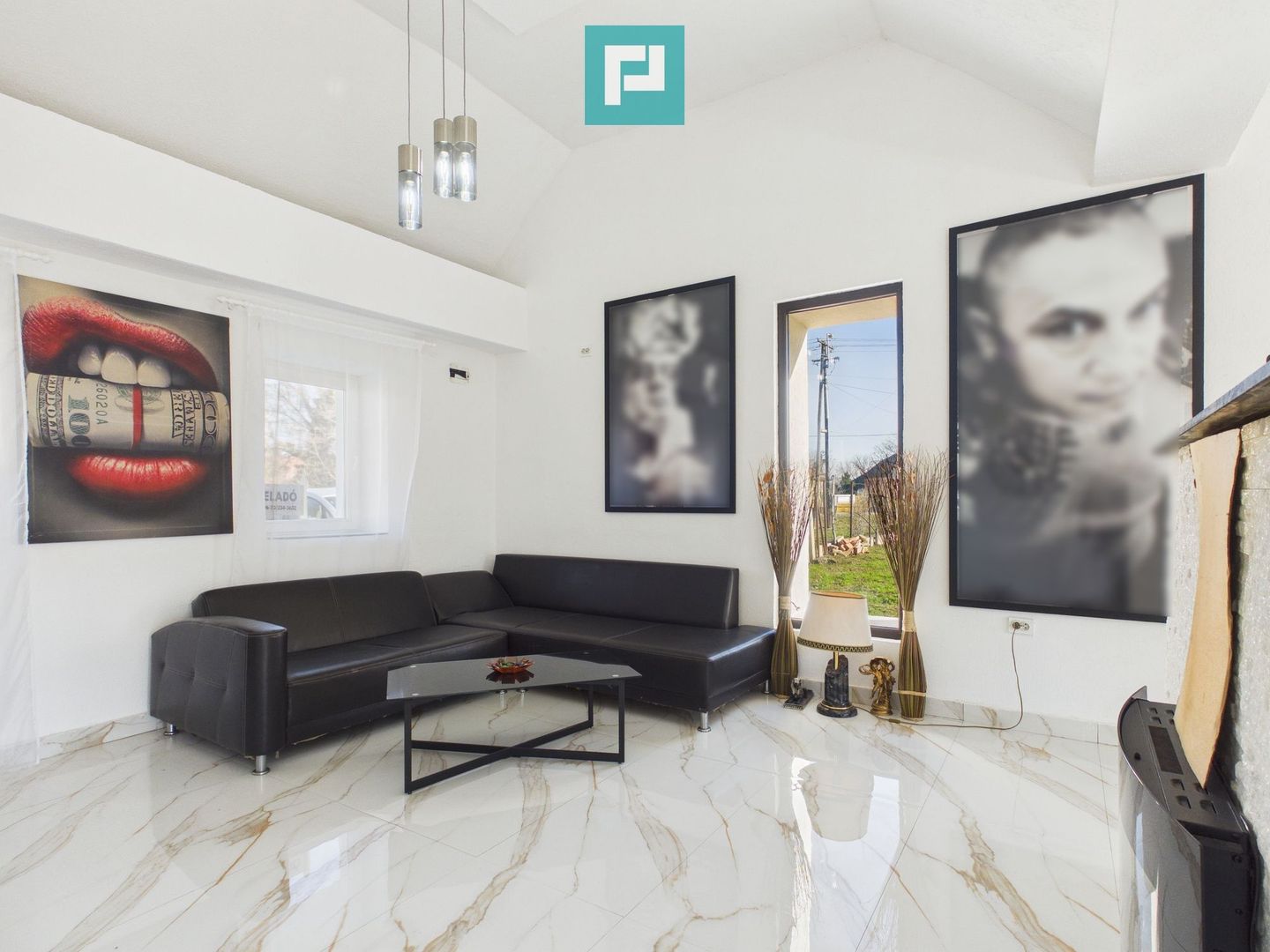 Casă cu 2 camere renovată în Battonya - Poză 3