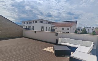 Apartament tip Penthouse cu intrare separată – Șelimbăr, zona Pictor Brana! - Poză 1