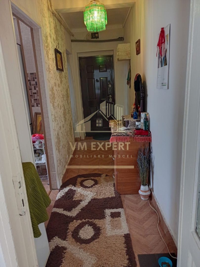 APARTAMENT 2 CAMERE PARTER CENTRU CAMPULUNG - Poză 3