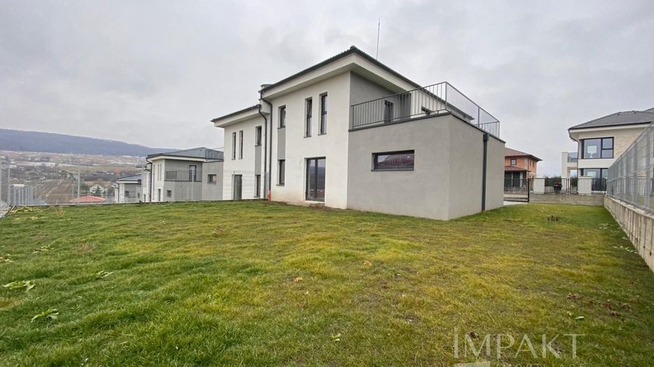 Unitate Locativa Semifinisata cu Teren de 350 mp in Chinteni - Poză 3