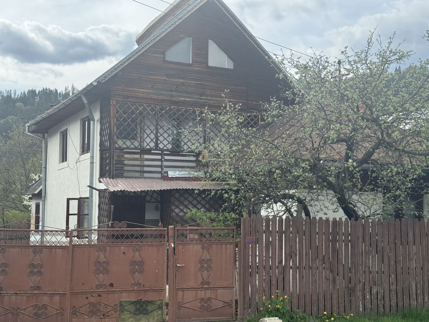 CASA 4 CAMERE, TEREN 604 MP, VOINESTI LERESTI, COMISION 0% - Poză 2