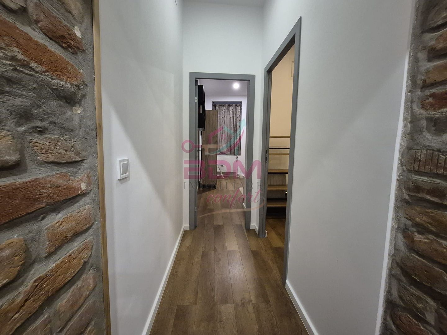 Apartament la cheie | 3 camere | loc de parcare | zona centrala - Poză 9