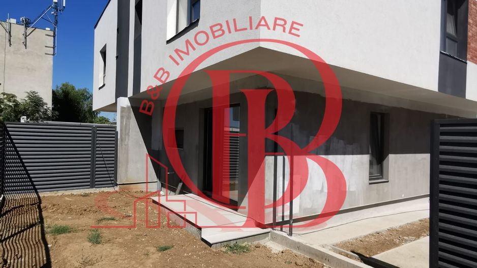 Vila  de tip duplex 4 camere Pompa Caldura Titan Pallady - Poză 16