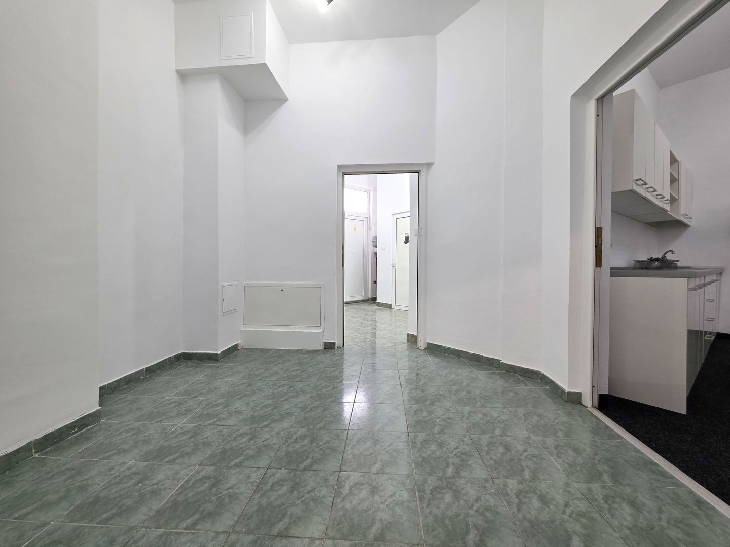 FALEZA NORD – 192 MP UTILI, IDEAL MAGAZIN, BIROURI, CABINETE MEDICALE - Poză 16