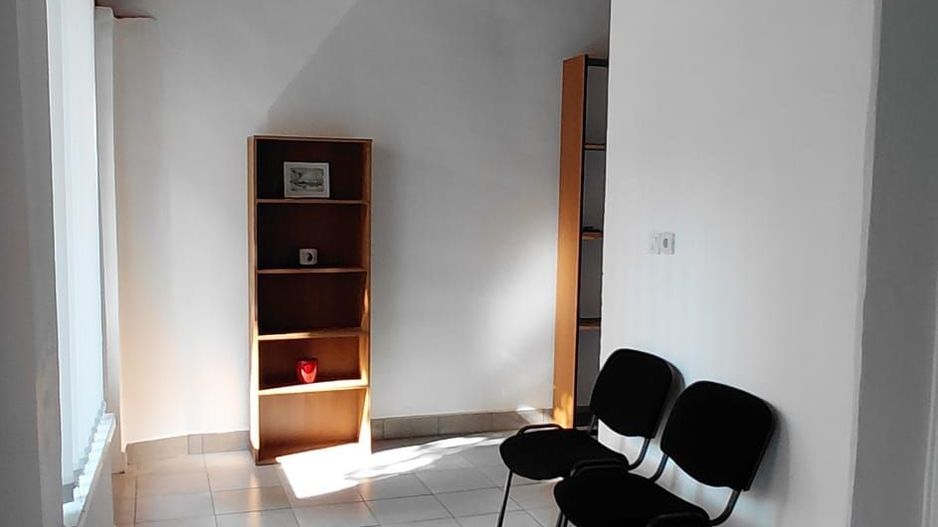 Închiriere apartament cu spațiu comercial - Poză 3