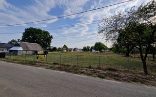 Teren intravilan central Cornu Luncii - Poză 1