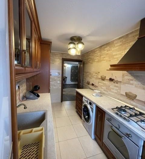 De inchiriat apartament 3 camere, Piata Alba Iulia sect 3 - Poză 2