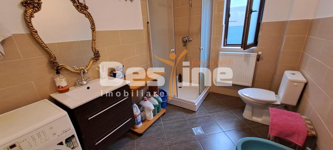 LUNCA CETATUII, CASA individuala , 8 CAMERE - Poză 8