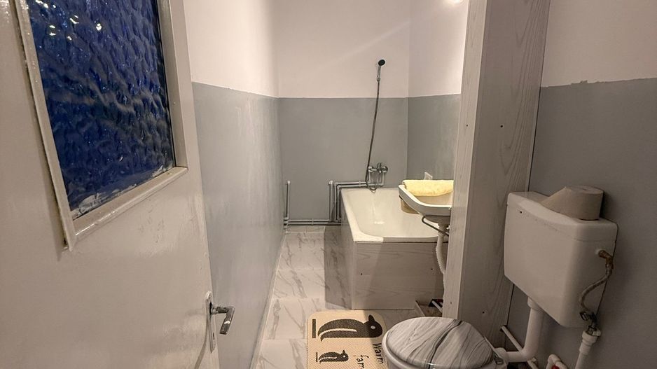 De vanzare apartament cu 2 camere, etaj 4/4, recent renovat, 33.000 euro - Poză 4