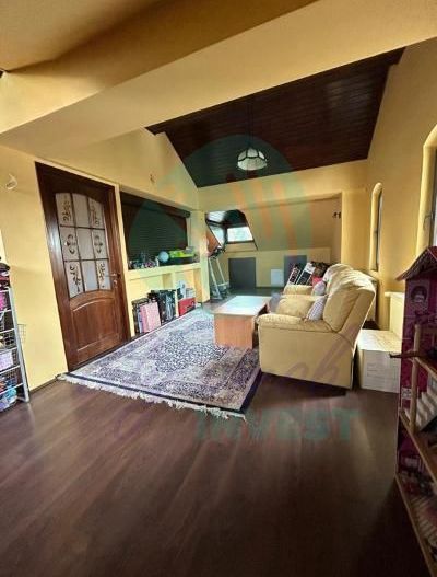 Vila 2013, bine compartimentata, aproape de metrou - Poză 11