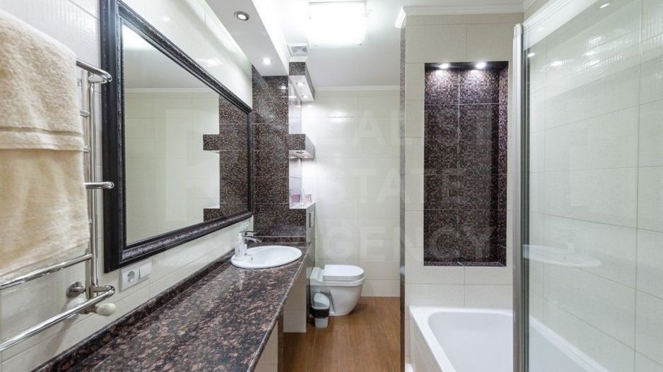 Chirie, apartament, 4 camere, Centru - Poză 8