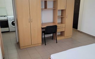 Apartament 1 cameră, zonă centrală Podul de Fier, mobilat, cu balcon și loc de parcare - Poză 1