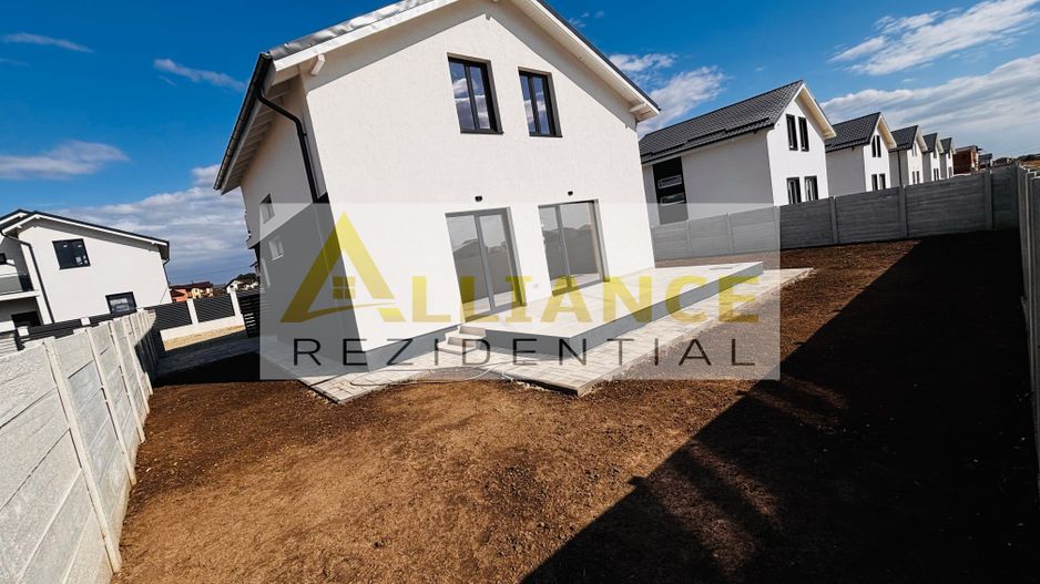 Casă modernă cu mansardă – 4 camere | Cartierul Nou, Strada Miorița, C - Poză 6