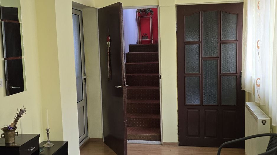 Casa de vanzare central - Poză 5