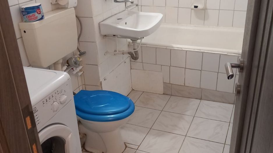 Garsoniera de inchiriat Sarari - Poză 3