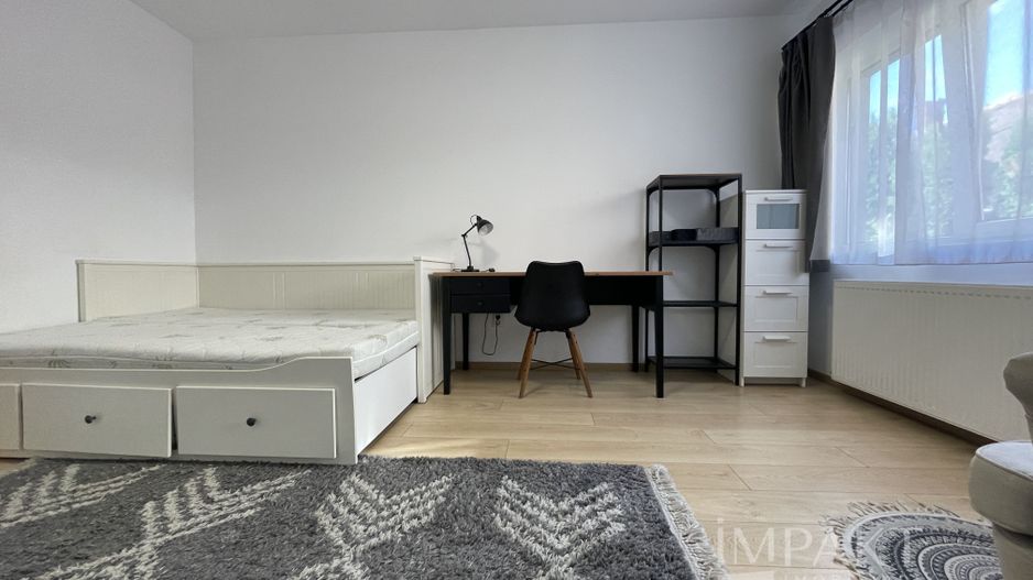 De închiriat-apartament cu grădină comuna în zona central |UMF|Motilor - Poză 1