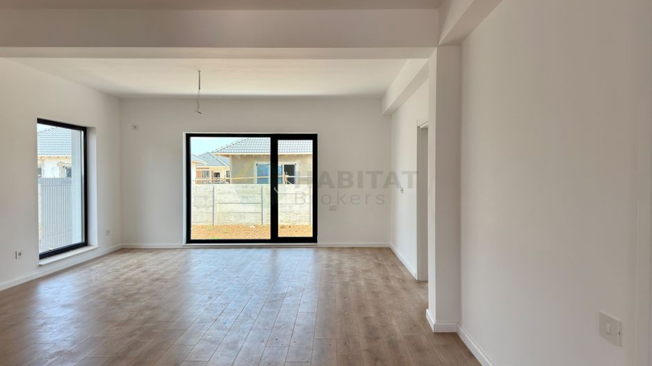 Casa 4 camere pe parter-Tunari | Teren 400 mp - Poză 5