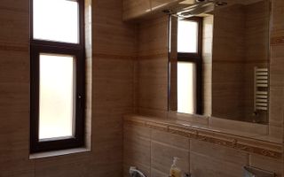 Casa renovata zona Centrala Iasi - manastirea Trei Ierarhi - Poză 9