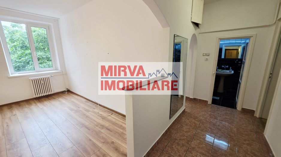 2 camere decomandat | 60 mp utili | Etaj 2 | Zona Sud | Boxă - Poză 6