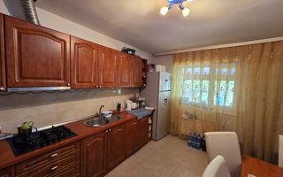 Casa de vanzare cu teren mare pe Ady Endre Aradul nou - Poză 23