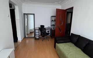 Vanzare apartament cu 4 camere in Micro 39b( k-uri), etaj 1, - Poză 2