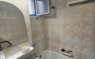 Apartament 2 camere Ultracentral, mobilat, utilat, decomandat - Poză 18