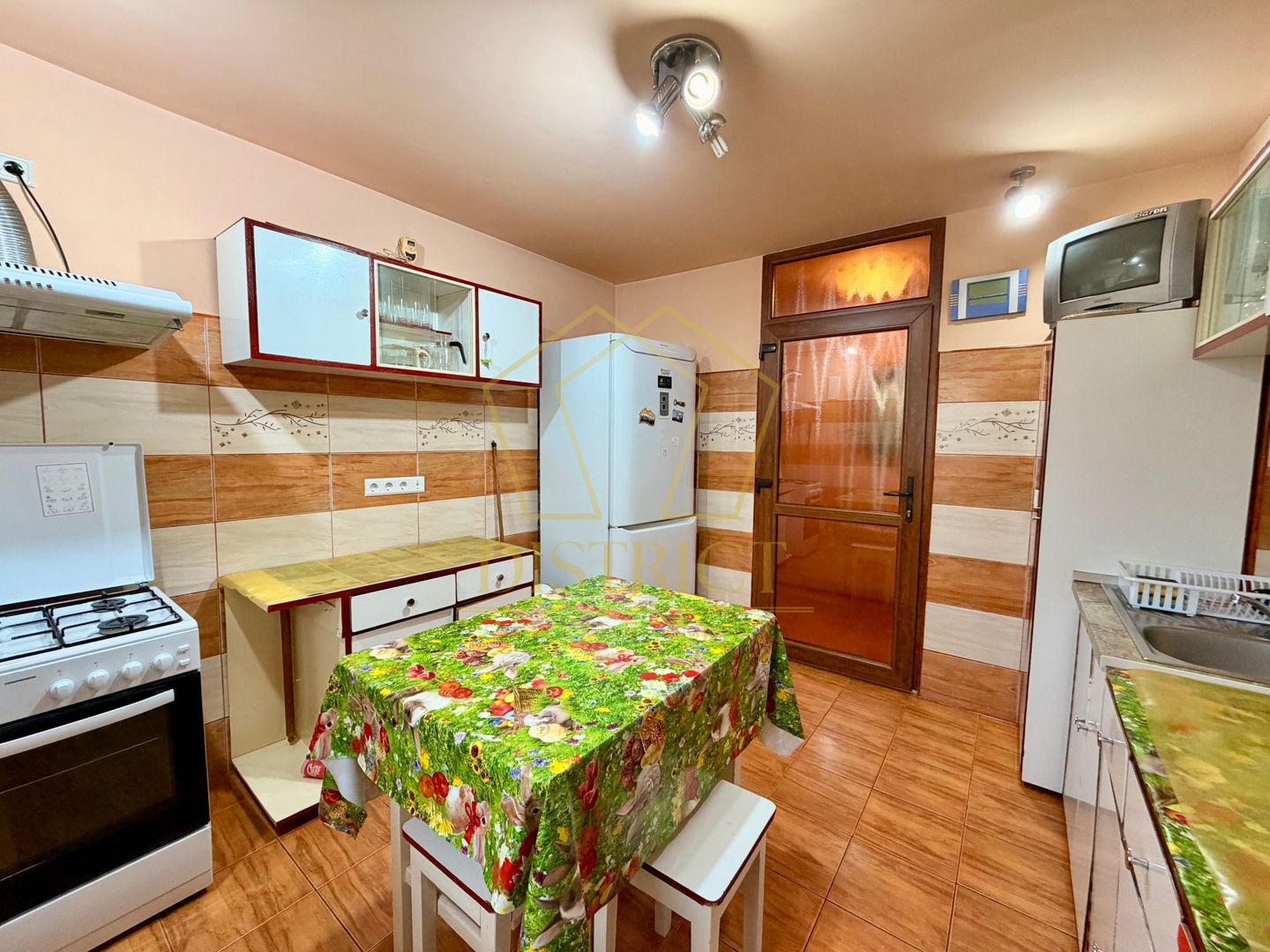 Apartament cu 2 camere și boxa | Simion Barnutiu - Poză 6