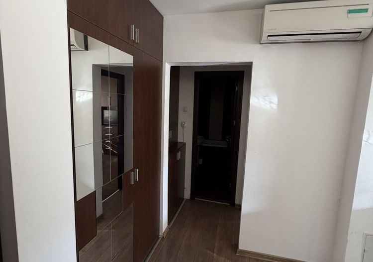 Apartament 2 camere Decomandat cartier 1 Mai - Poză 8