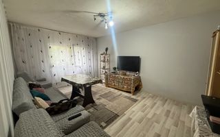 Apartament 2 camere Decomandat 1 Mai zona Pelendava et 1/4 - Poză 2