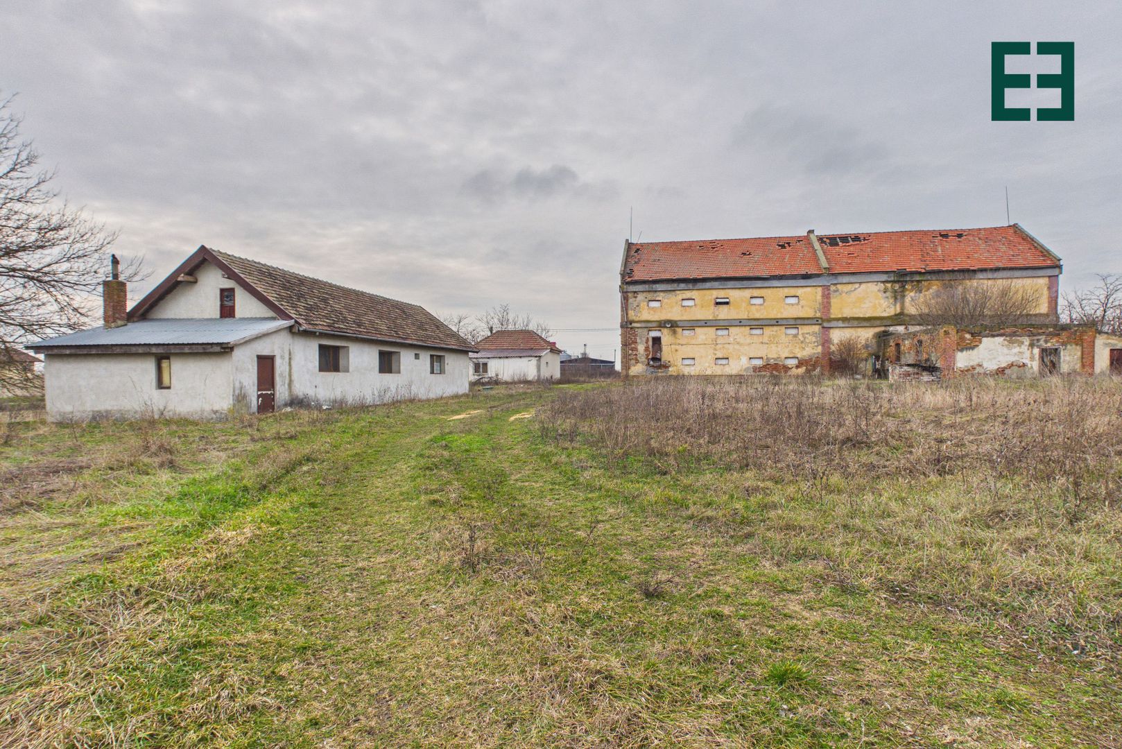 Proprietate industrială + Teren 8.632 - Voiteg - Județul Timiș - Poză 1