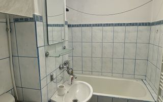 Garsoniera etaj 3-gata de mutat, Gavana, Pitesti - Poză 9