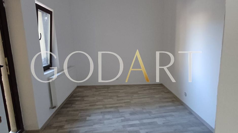 Casă renovată complet în 2023 | Zona centrala | 4 camere - Poză 8