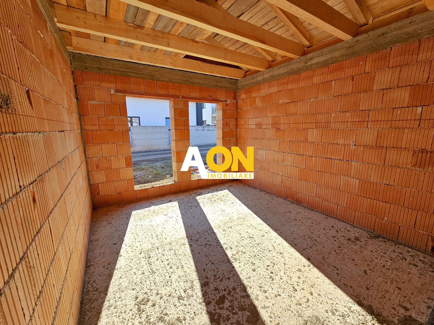 Casa semifinisata, 4 camere, 2 bai, 448 mp teren, zona Alba - Micesti - Poză 6