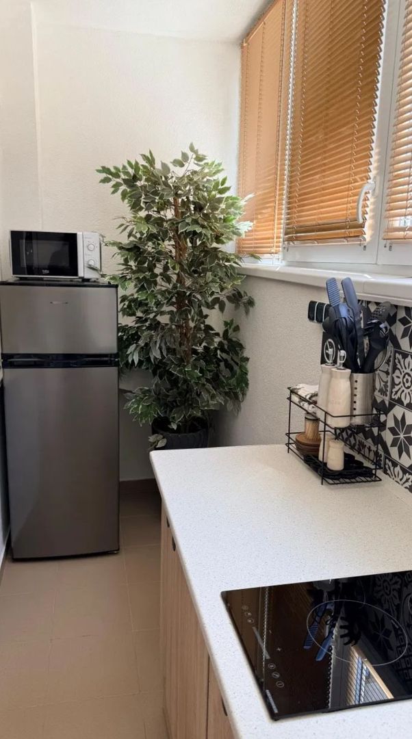 STUDIO FUNDENI, CENTRALA, LOC DE PARCARE, BLOC NOU, MOBILAT MODERN - Poză 3