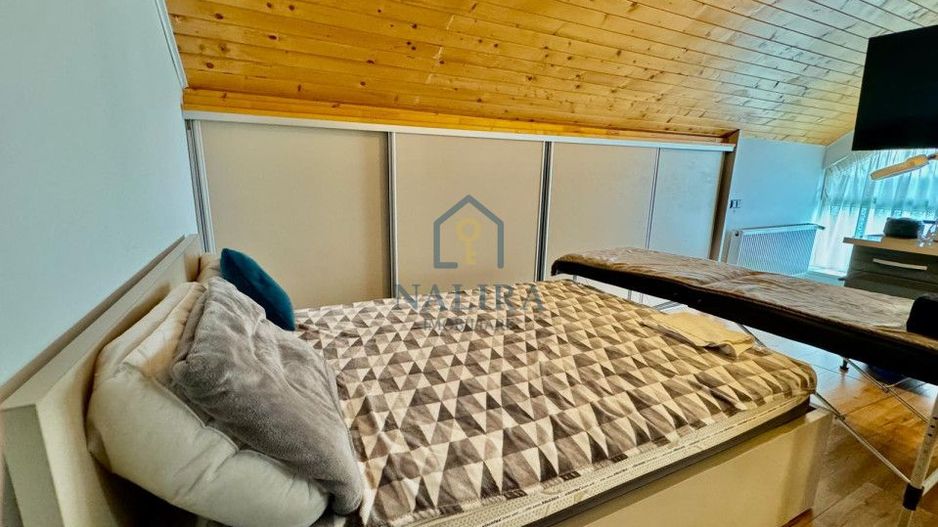 Apartament spatios de vanzare 3 camere Victoriei - Poză 2