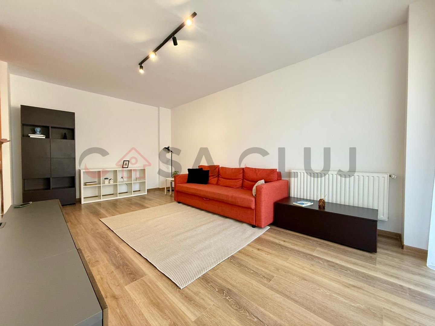 2 camere, la cheie, terasă generoasă! - Poză 1