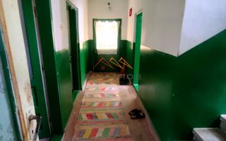 CASĂ DE VÂNZARE | 9 CAMERE | TEREN 1.000 MP | BĂICOI – ZONĂ CENTRALĂ - Poză 7